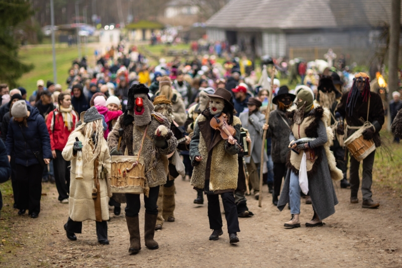 Mārtiņdienas masku gājiens