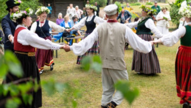 Jāņu ielīgošana 15. jūnijā