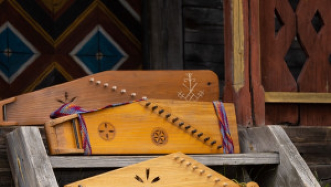 29. jūnijā atklāsim kokļu izstādi "Dvēseles stīgas"