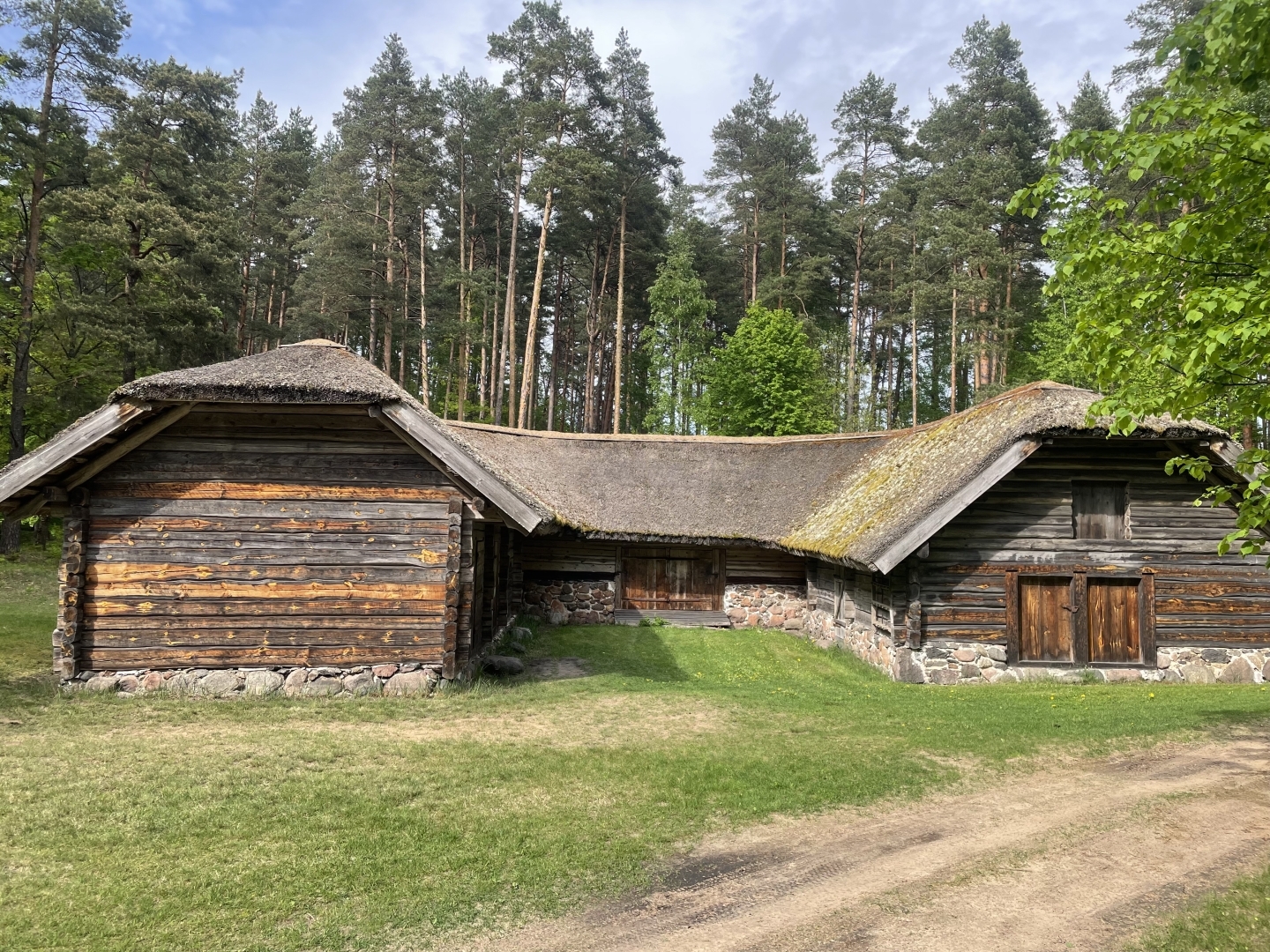 "Poķi" kalpu rinka
